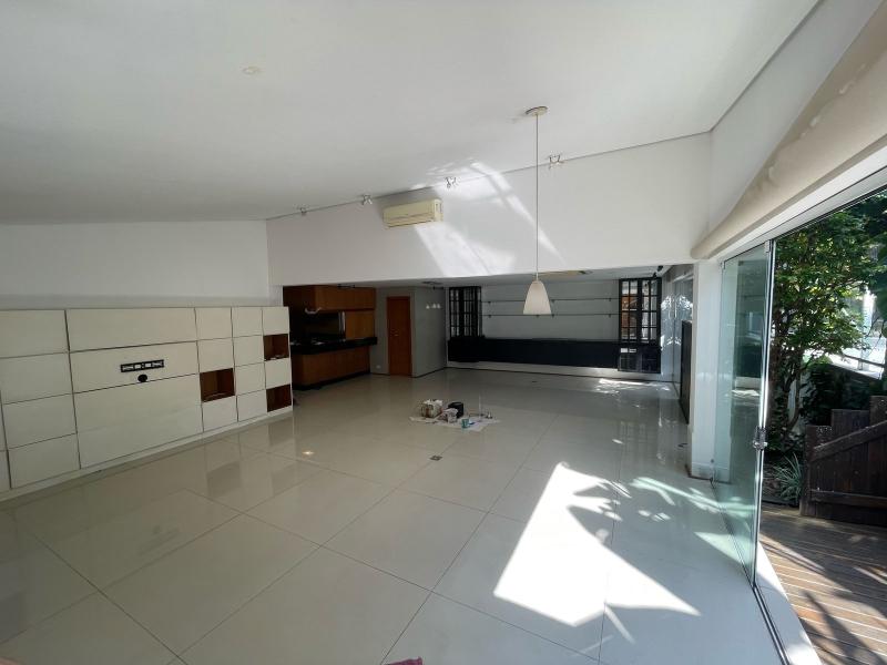 Casa Terrea 3 Suítes+2 Dormitórios